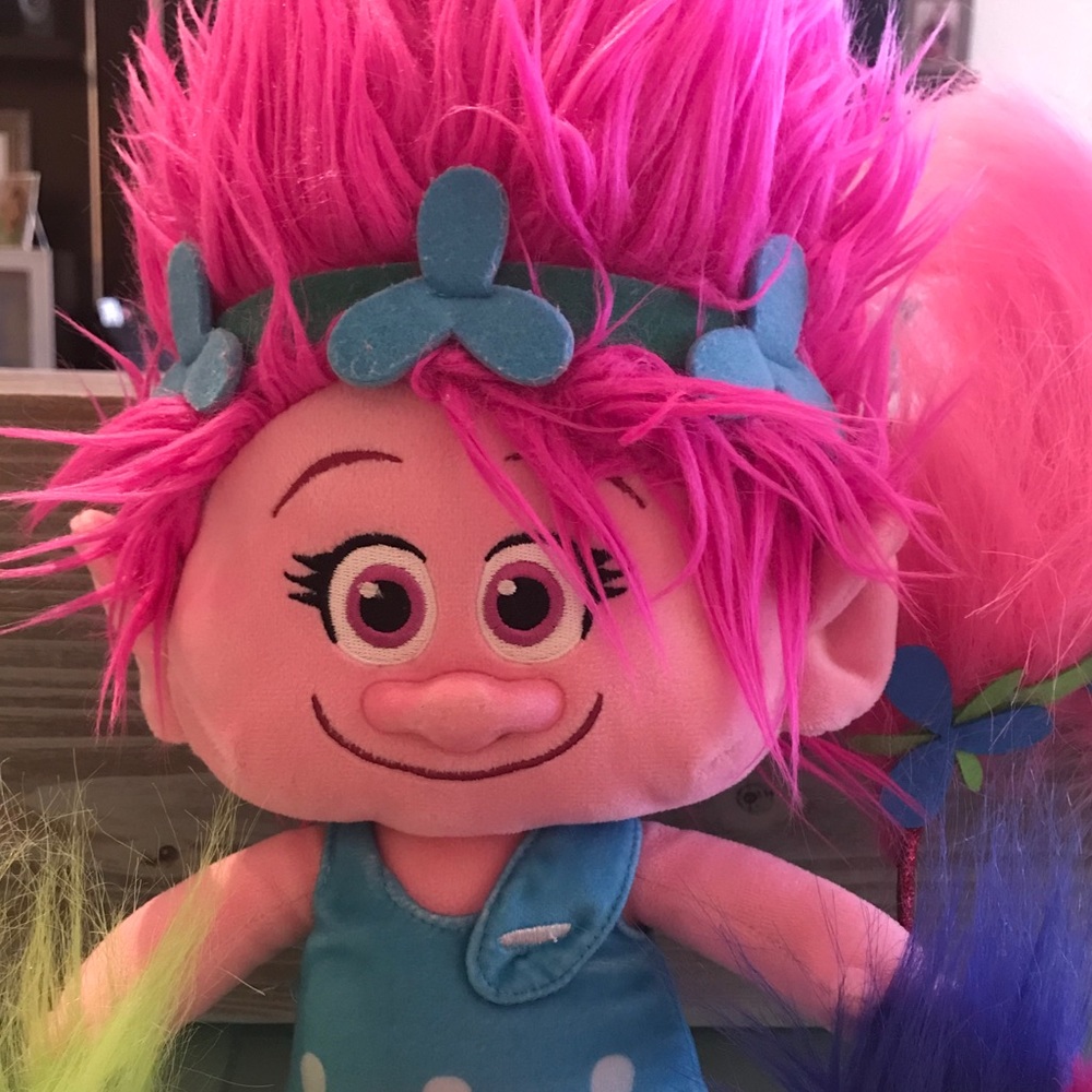 DreamWorks Troll Plush Poppy doll